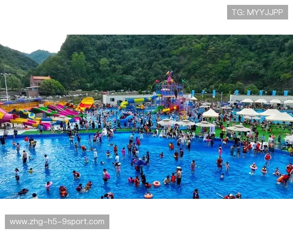 水上乐园比赛,亲水选手演绎夏日狂欢,水上乐园大比拼